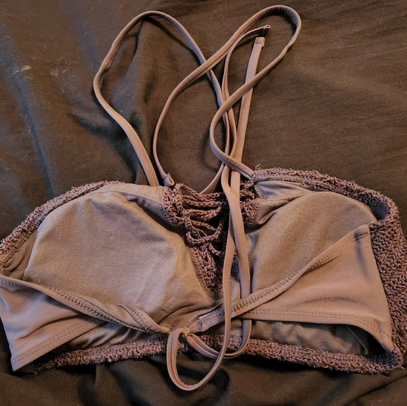 Halter bikini top - Picture 2 of 3